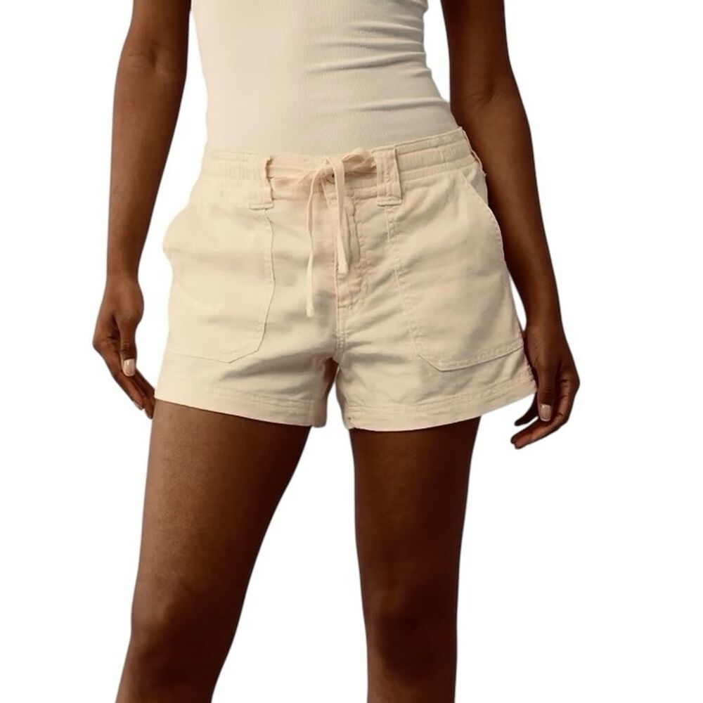 American Eagle Women's Beige Drawstring Stretch Shorts Size 16 Patch Pockets
